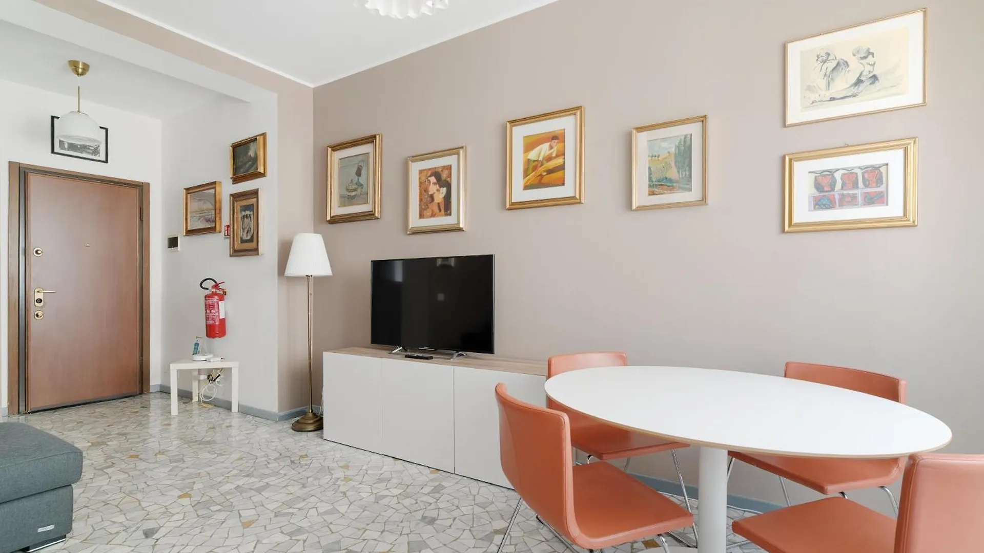 Guesthost - M1 Pasteur Apartment With Balcony Milánó Olaszország